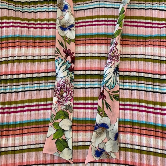 Superb MarcCain spring or all year round blouse - Picture 5 of 11